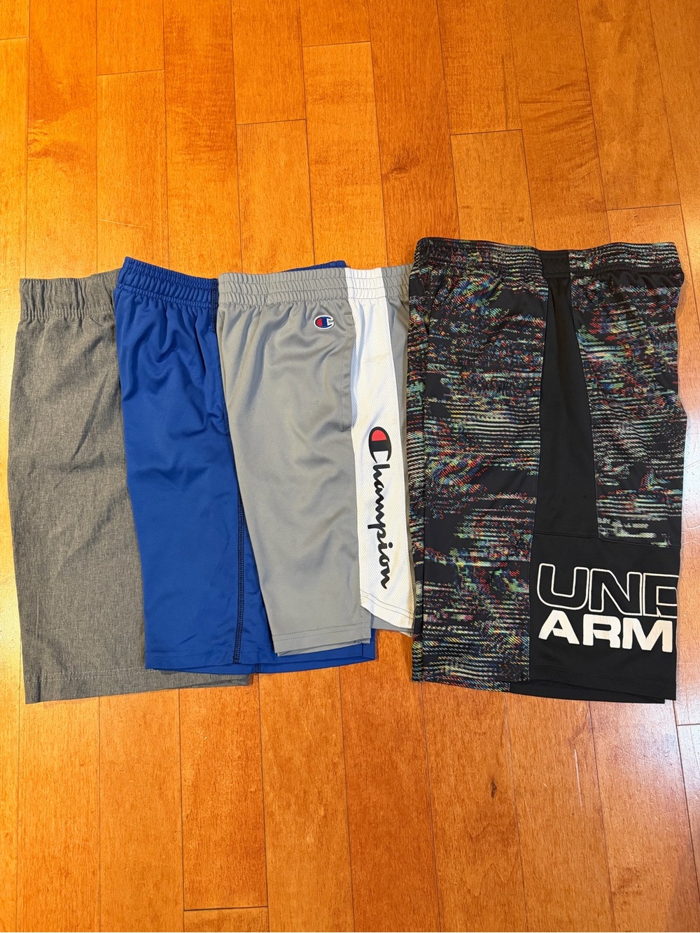 Bundle of 4 Boys Shorts size (Youth Large)